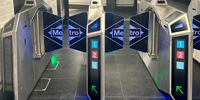 Nuevos tornos inteligentes en las estaciones de Cuatro Caminos y Reyes Católicos del metro de Madrid
